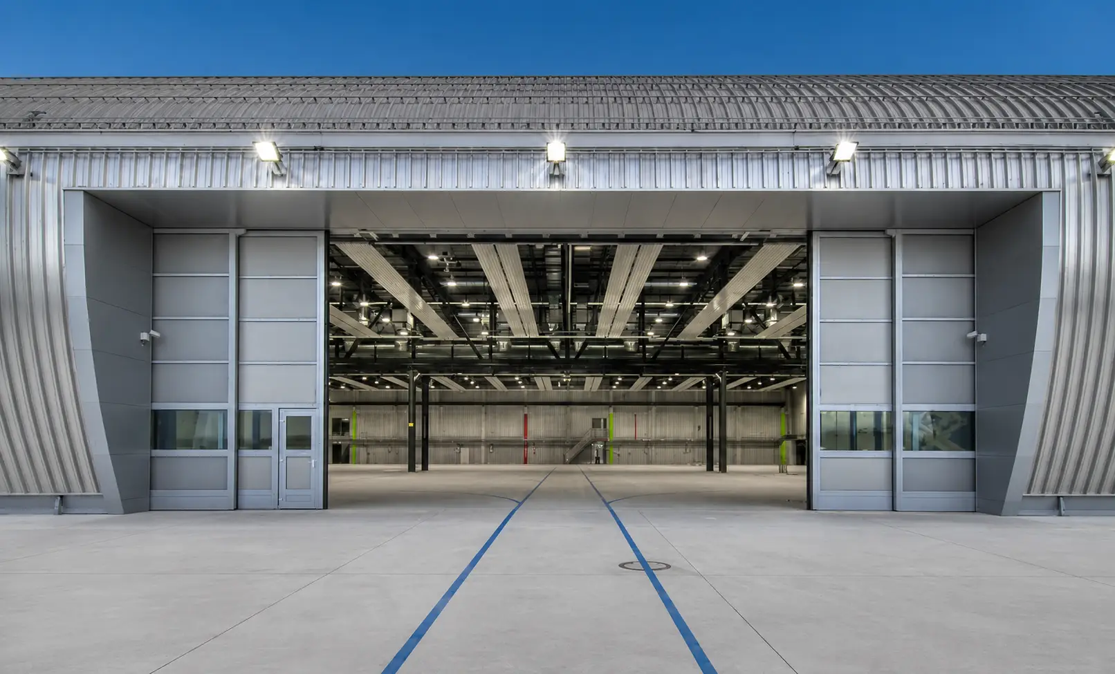 usa-de-hangar